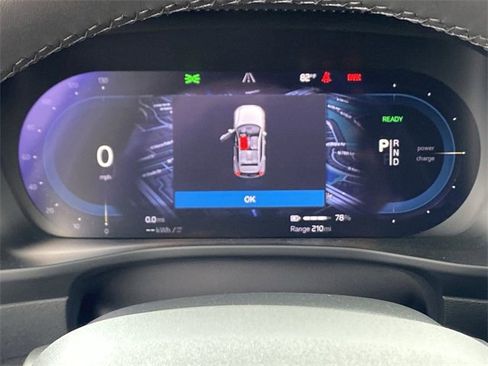 Used 2024 Volvo XC40 Recharge Core w/ Protection Package Premier image 27