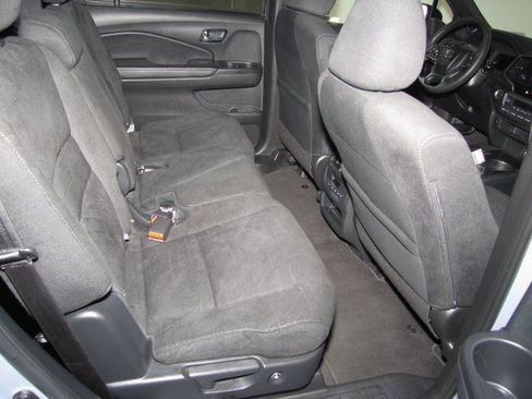 Certified 2022 Honda Pilot Sport image 17