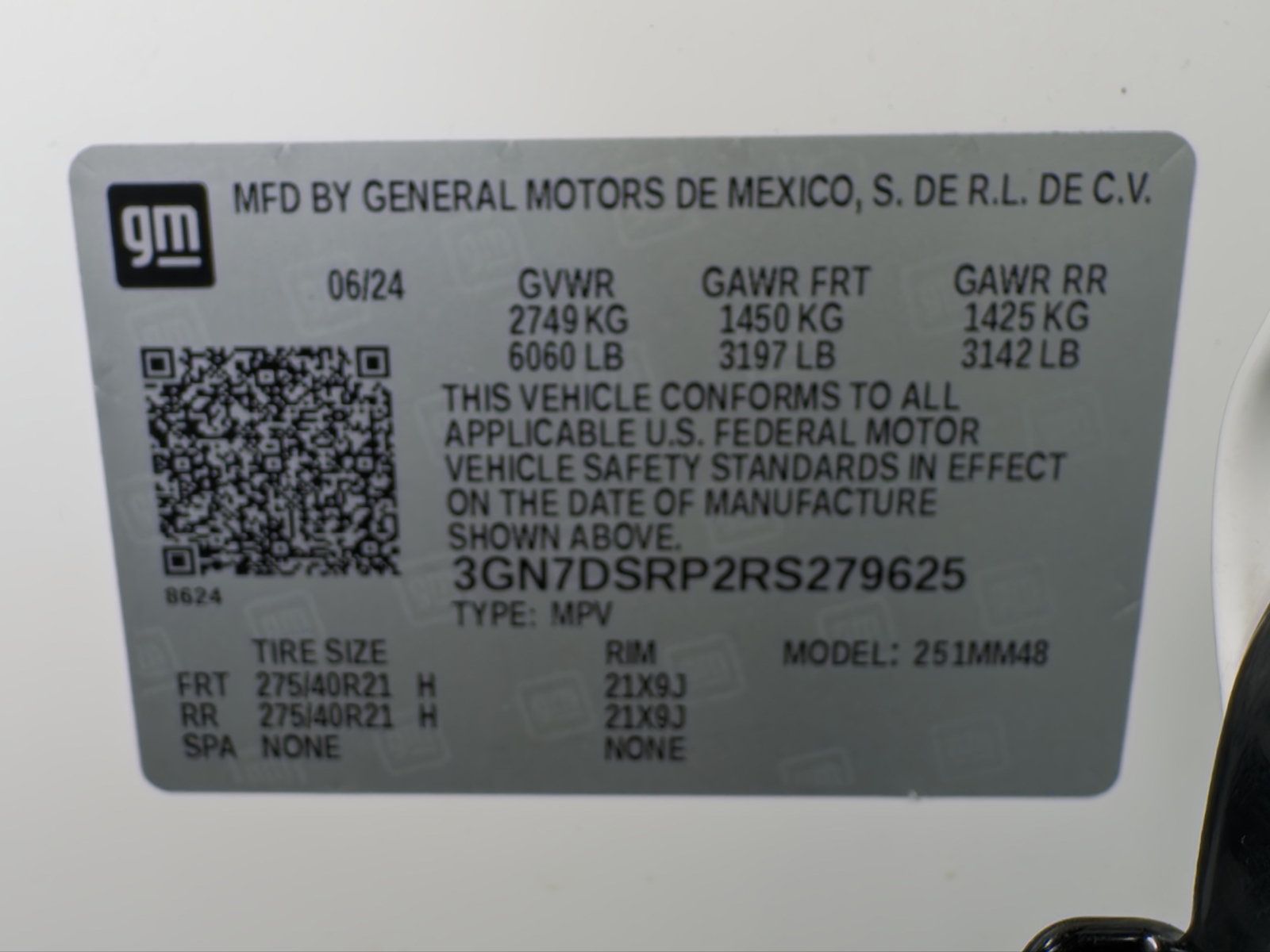Used 2024 Chevrolet Equinox EV RS FWD image 27