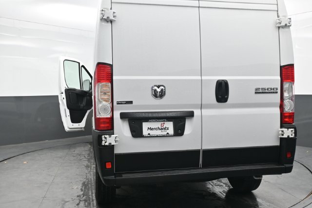 Used 2026 RAM ProMaster 2500 w/ Convenience Group FWD image 43