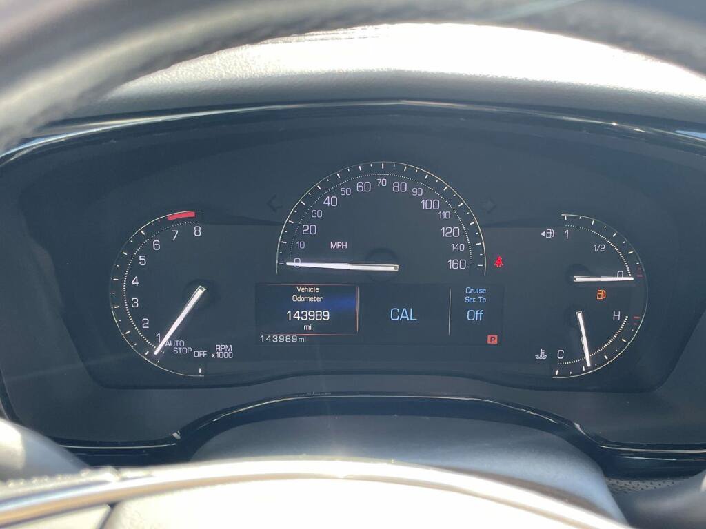 Used 2019 Cadillac XT5 Luxury AWD/4WD image 3