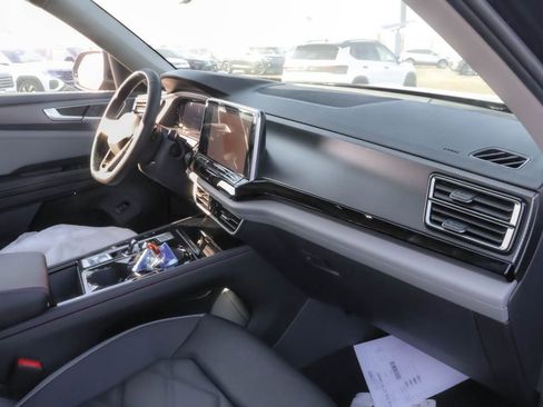 New 2026 Volkswagen Atlas Peak Edition image 31