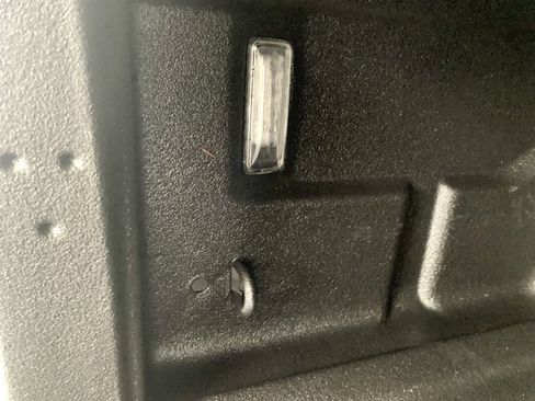 Used 2022 Jeep Gladiator Sport image 21