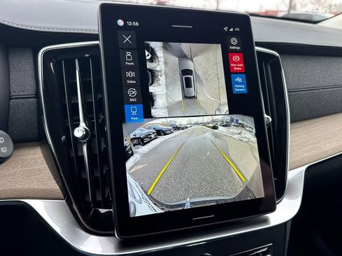 Used 2026 Volvo XC90 B6 Plus w/ Protection Package Premier image 20