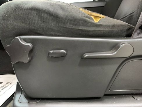 Used 2011 Chevrolet Silverado 1500 LT w/ All-Star Edition image 5