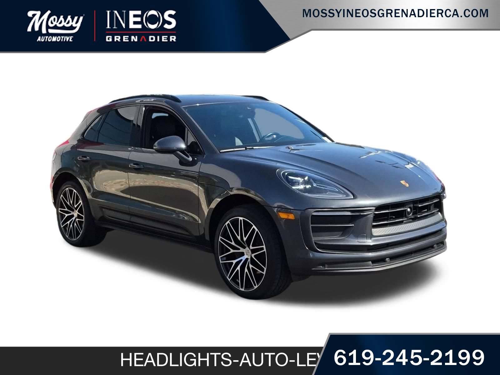 Used 2023 Porsche Macan AWD/4WD image 2