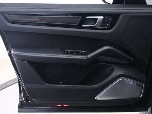 Used 2023 Porsche Cayenne Turbo GT image 25