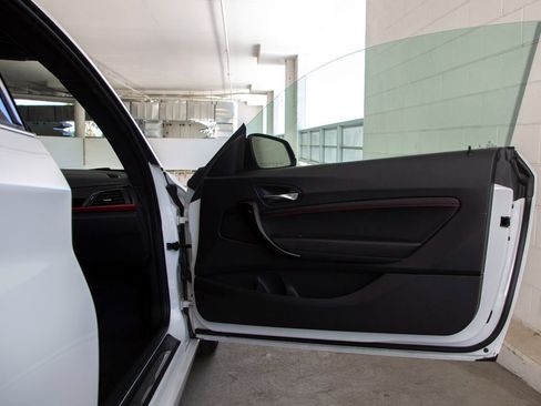 Used 2017 BMW 230i Coupe image 21