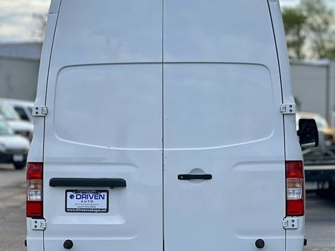 Used 2019 Nissan NV 2500 SV RWD image 4