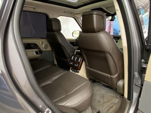Used 2019 Land Rover Range Rover Supercharged AWD/4WD image 12