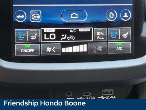 Used 2025 Subaru Forester Touring AWD/4WD image 32