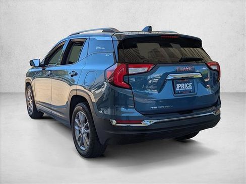 Used 2024 GMC Terrain SLT FWD image 8