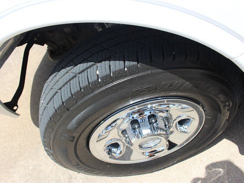 Used 2016 Chevrolet Express 3500 LT w/ LT Preferred Equipment Group RWD image 30