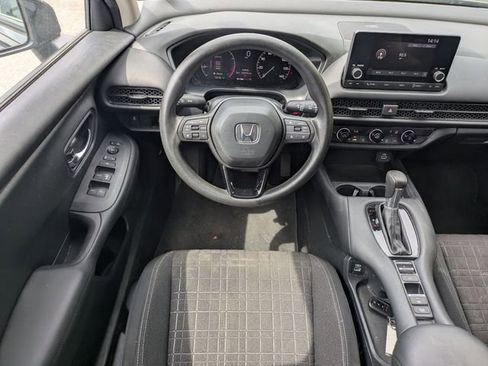 Used 2023 Honda HR-V LX image 18
