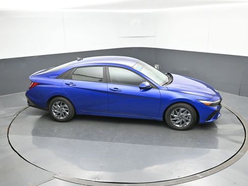 Used 2024 Hyundai Elantra SEL FWD image 51