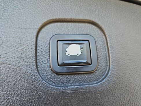 Used 2013 Chevrolet Equinox LTZ FWD image 10