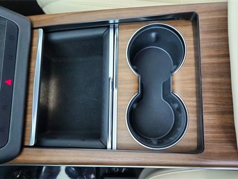 Used 2024 Tesla Model S Base image 51