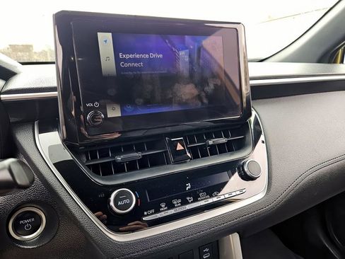 Used 2023 Toyota Corolla Cross SE image 20