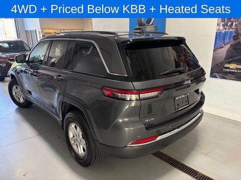 Used 2023 Jeep Grand Cherokee Laredo AWD/4WD image 6