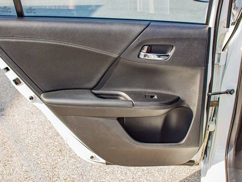 Used 2013 Honda Accord Sport image 14