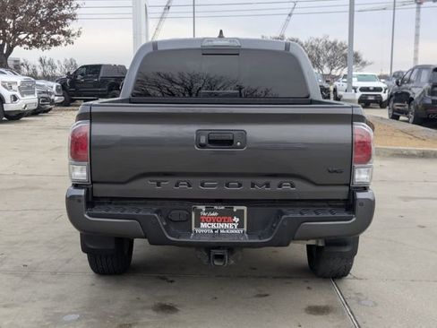 Used 2023 Toyota Tacoma TRD Sport image 7