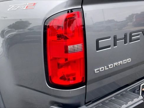 Used 2021 Chevrolet Colorado ZR2 w/ ZR2 Dusk Special Edition AWD/4WD image 29