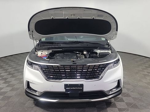 Used 2024 Kia Carnival SX image 14