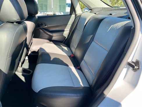 Used 2007 Ford Focus S image 17