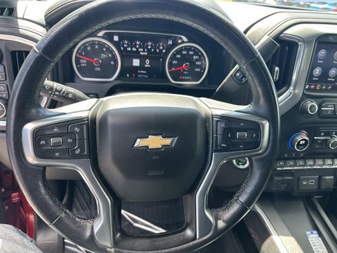 Used 2021 Chevrolet Silverado 1500 LTZ w/ LTZ Premium Package AWD/4WD image 16