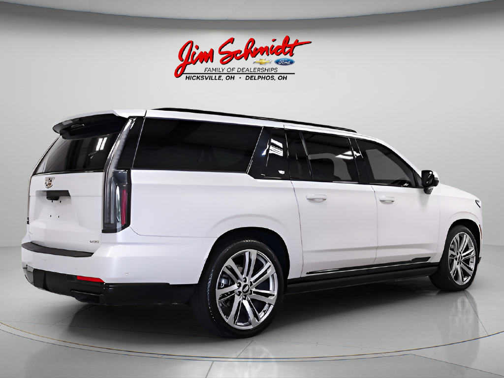 Used 2025 Cadillac Escalade ESV Sport Platinum AWD/4WD image 8