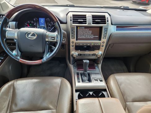 Used 2015 Lexus GX 460 image 12