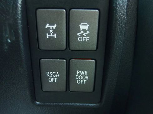 Used 2011 Lexus LX 570 4WD w/ Luxury Pkg image 74