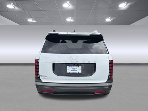 Used 2026 Hyundai Palisade SEL FWD image 8