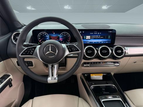 New 2026 Mercedes-Benz GLB 250 image 23
