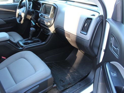 Used 2019 Chevrolet Colorado W/T w/ WT Convenience Package image 12