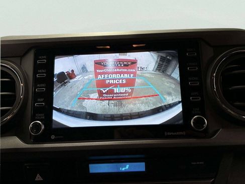 Used 2021 Toyota Tacoma TRD Sport RWD image 25