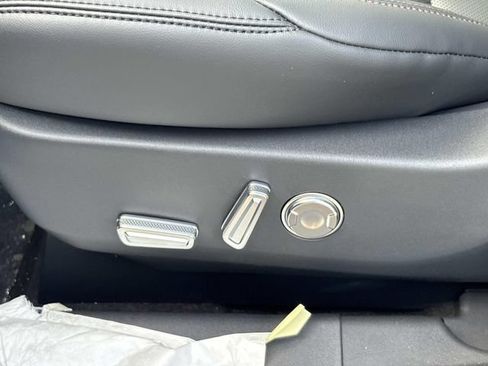 New 2026 Lincoln Nautilus Premier w/ Jet Appearance Package AWD/4WD image 24