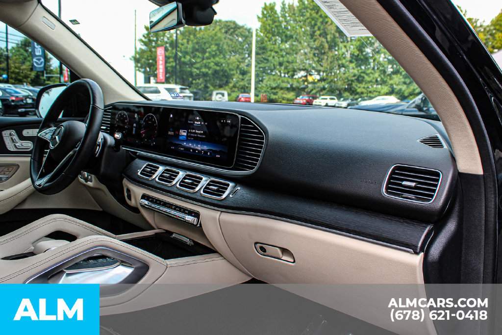 Used 2025 Mercedes-Benz GLE 350 4MATIC w/ AMG Line Exterior image 23
