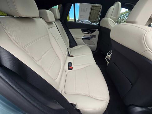 Used 2026 Mercedes-Benz GLC 300 4MATIC image 14