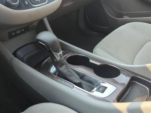 Used 2023 Chevrolet Malibu LS FWD image 15