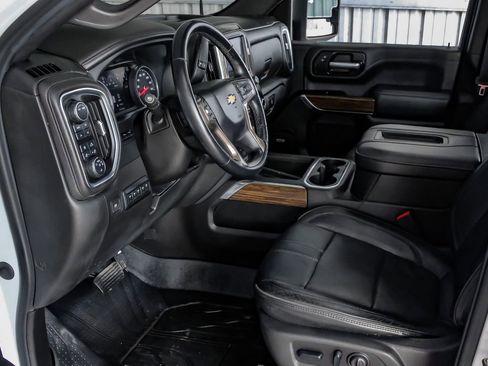 Used 2022 Chevrolet Silverado 3500 High Country image 14