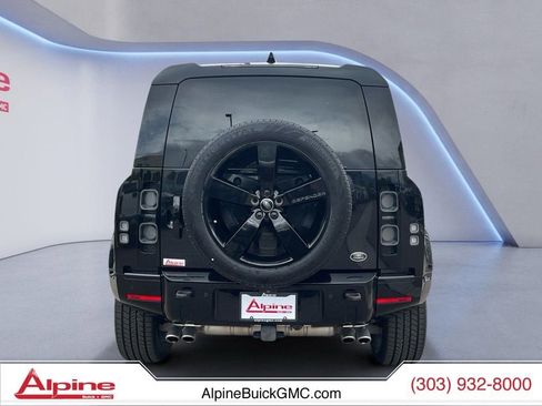 Used 2023 Land Rover Defender 110 V8 AWD/4WD image 4