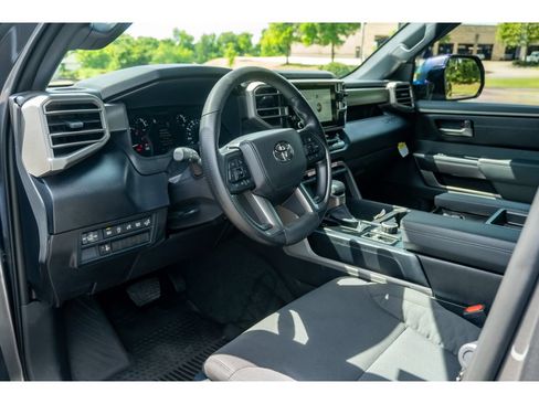 Certified 2026 Toyota Tundra SR5 w/ SR5 Convenience Package AWD/4WD image 10