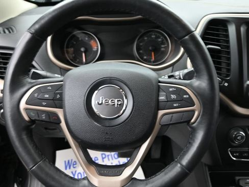 Used 2016 Jeep Cherokee Limited AWD/4WD image 24