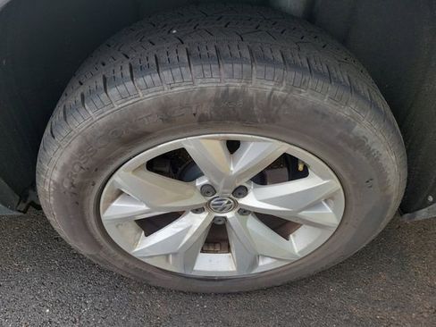 Used 2018 Volkswagen Atlas SEL AWD/4WD image 7