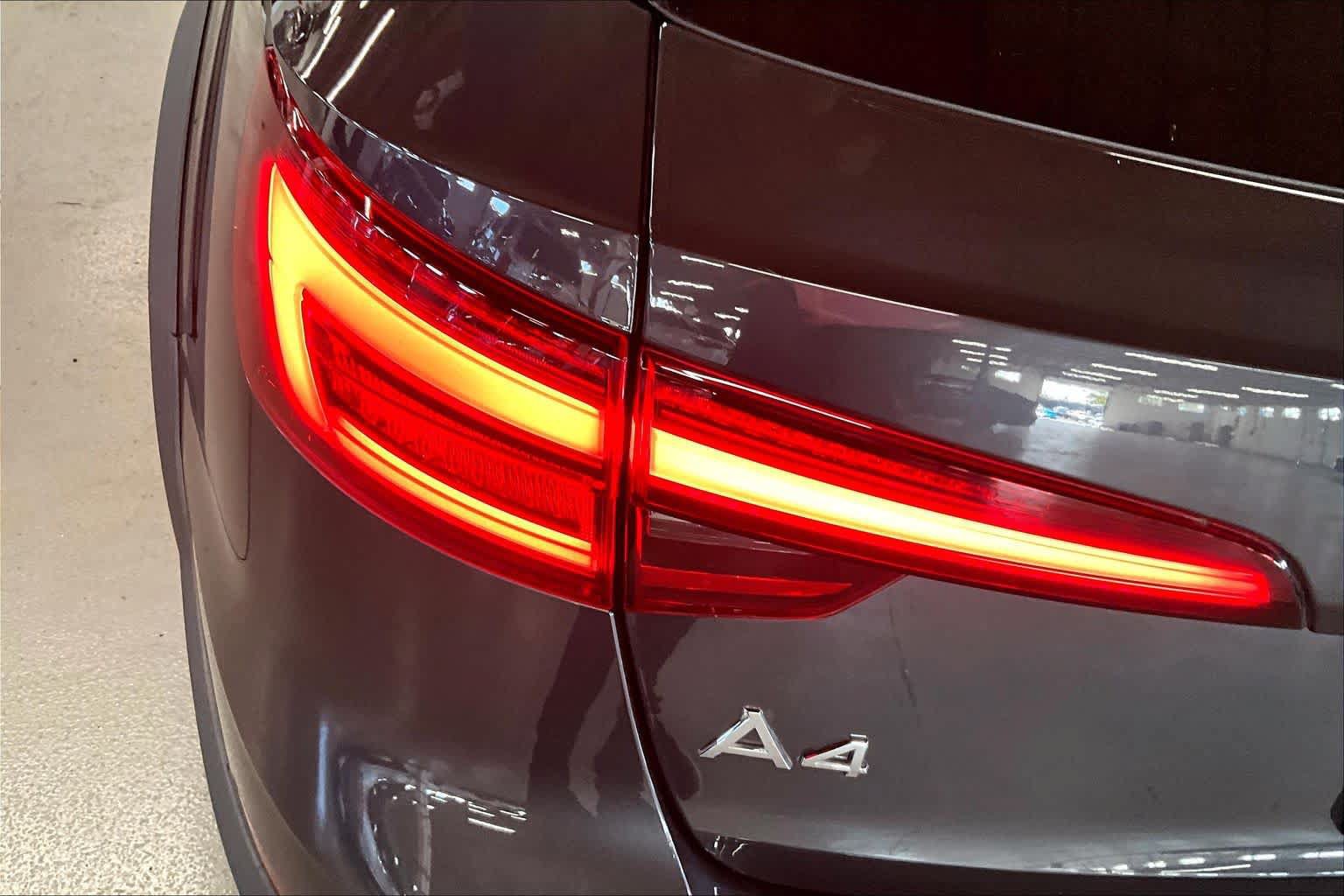 Used 2018 Audi A4 2.0T allroad Premium Plus AWD/4WD image 23