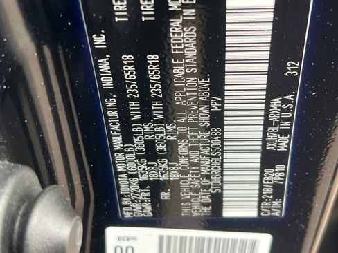 Used 2020 Toyota Highlander XLE image 24