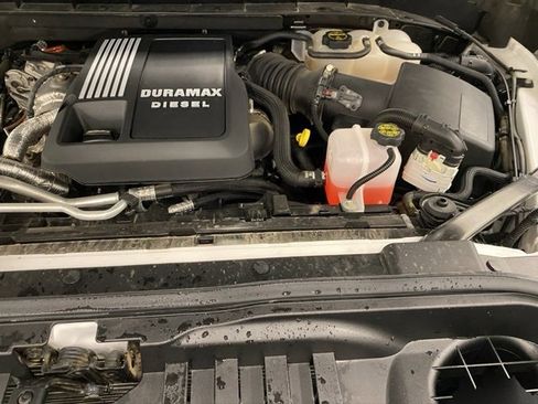 Used 2024 Chevrolet Silverado 1500 High Country w/ Technology Package image 26