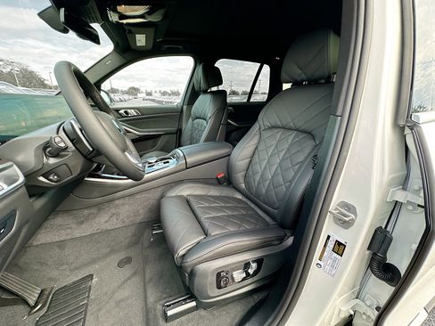 New 2026 BMW X5 sDrive40i w/ Climate Comfort Package image 15