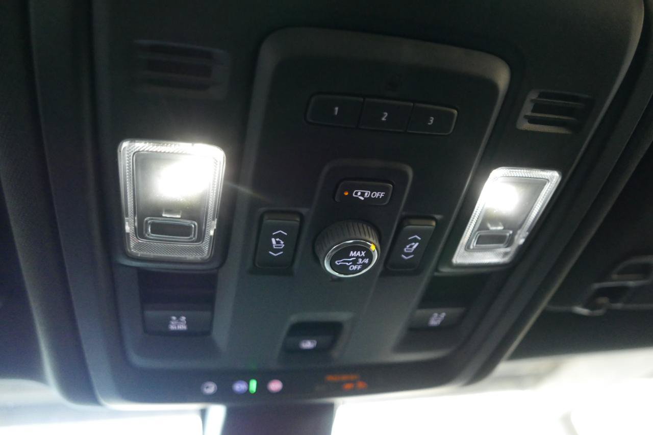Used 2022 GMC Yukon SLT w/ SLT Premium Package AWD/4WD image 21